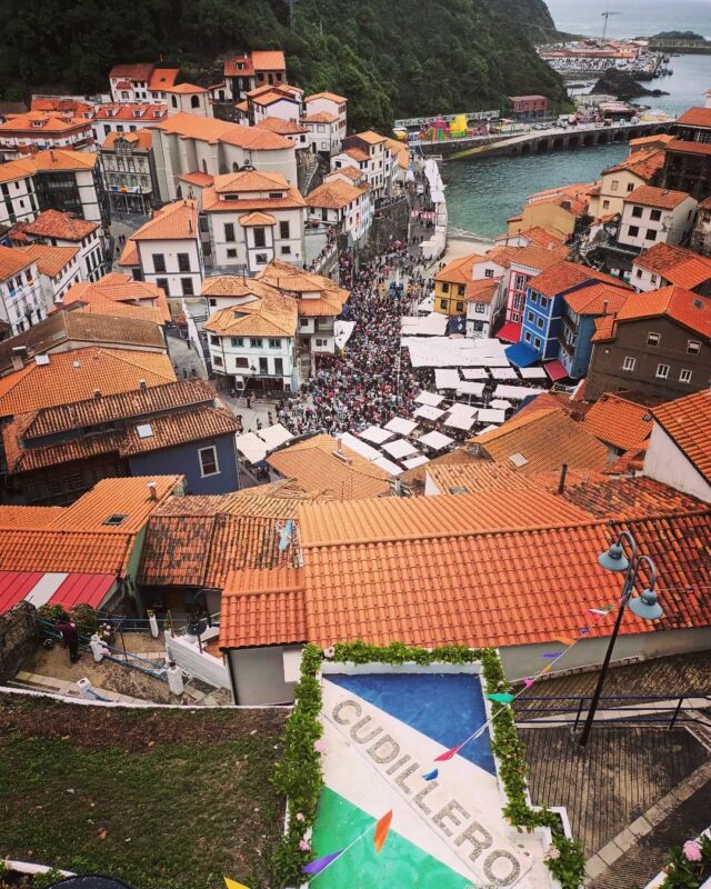 Fiesta de l'Amuravela
¡FELICES FIESTAS A TODOS!

#fiestascudillero #cudilleroasturias #cudillero #cudillero_ig